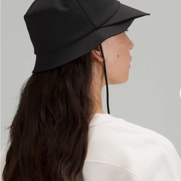 Lululemon Black Bucket Hat.Adjustable Chin Strap and Sweat Wicking Fabric. XS/S - Picture 2 of 9
